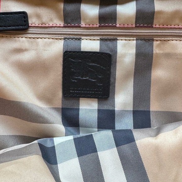 Burberry Elegant and Black Tote Bag ,iridescent color - Picture 9 of 14